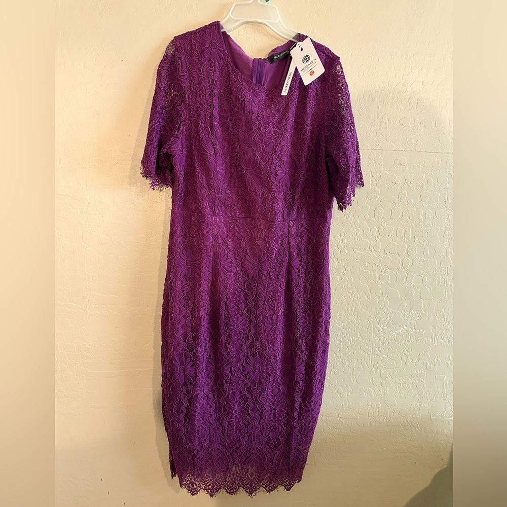 Brand new lace dress size L